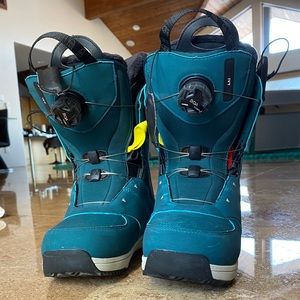 Salomon Ivy Snowboard Boots size 6.5